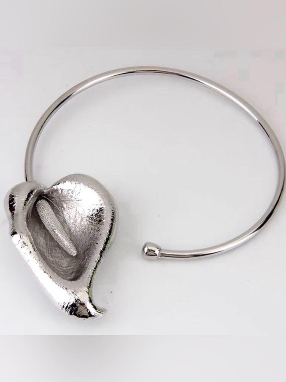 Zara Silver Oversized Leaf Choker Necklace